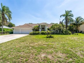 14463 SW 16th Ct, Davie FL 33325