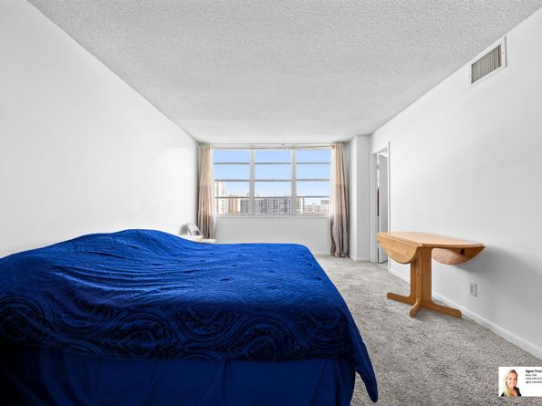 137 Golden Isles Drive 806, Hallandale Beach FL 33009