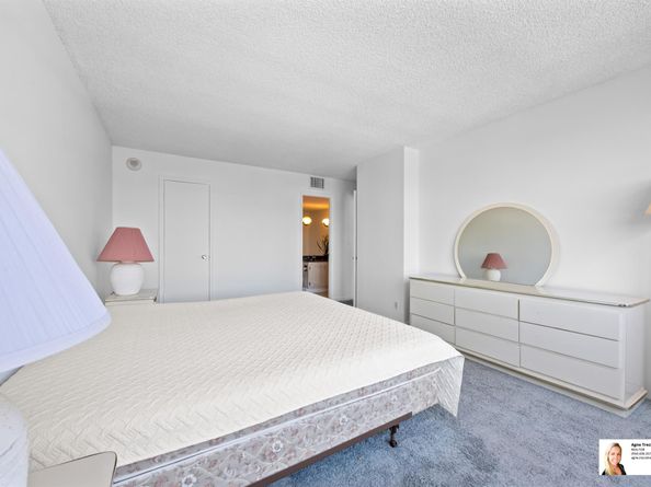 137 Golden Isles Drive 806, Hallandale Beach FL 33009