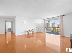 137 Golden Isles Drive 806, Hallandale Beach FL 33009
