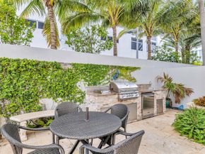 301 N Birch Rd 8N, Fort Lauderdale FL 33304