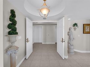 301 N Birch Rd 8N, Fort Lauderdale FL 33304