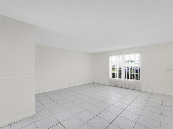 7505 Kimberly Blvd 127, North Lauderdale FL 33068
