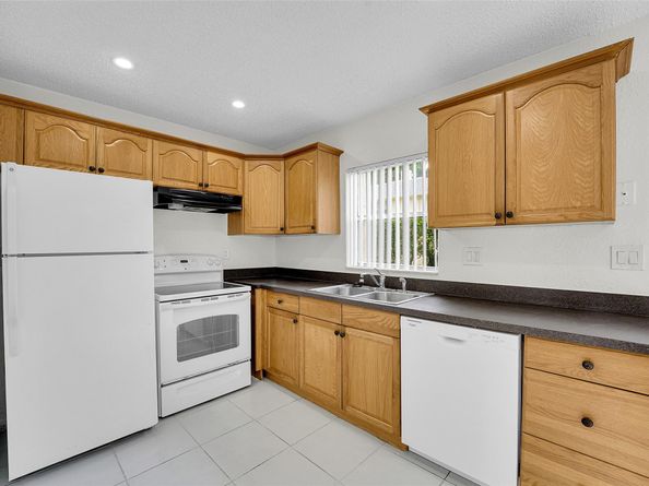 7505 Kimberly Blvd 127, North Lauderdale FL 33068