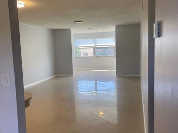 9861 Sunrise Lakes Blvd 307, Sunrise FL 33322