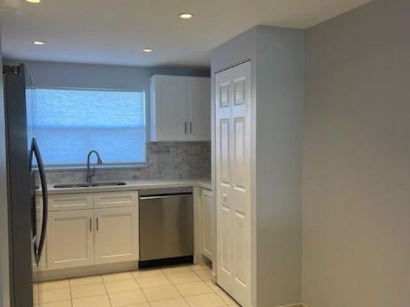 9861 Sunrise Lakes Blvd 307, Sunrise FL 33322