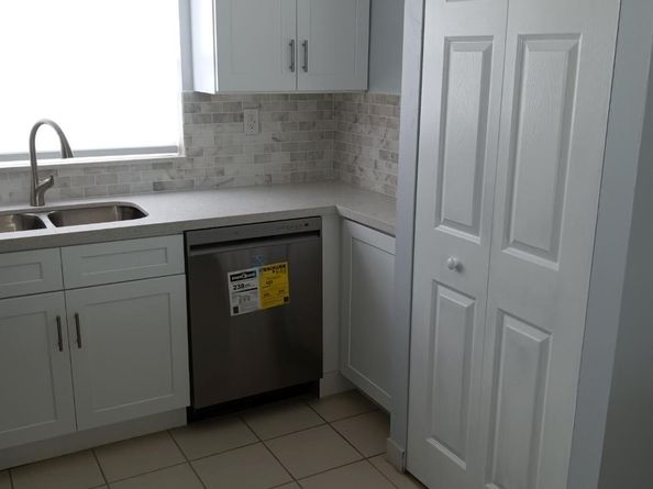 9861 Sunrise Lakes Blvd 307, Sunrise FL 33322