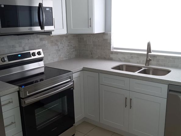 9861 Sunrise Lakes Blvd 307, Sunrise FL 33322