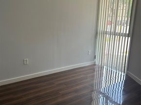 7035 NW 186th St D111, Hialeah FL 33015