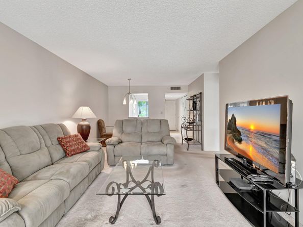 6795 Huntington Lane 107, Delray Beach FL 33446