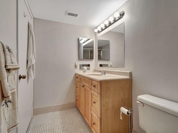 6795 Huntington Lane 107, Delray Beach FL 33446