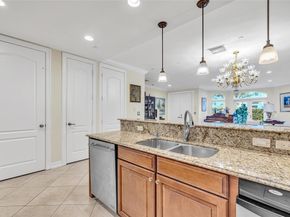 913 NE 17th Way *, Fort Lauderdale FL 33304