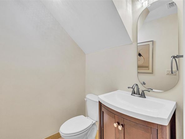 913 NE 17th Way *, Fort Lauderdale FL 33304