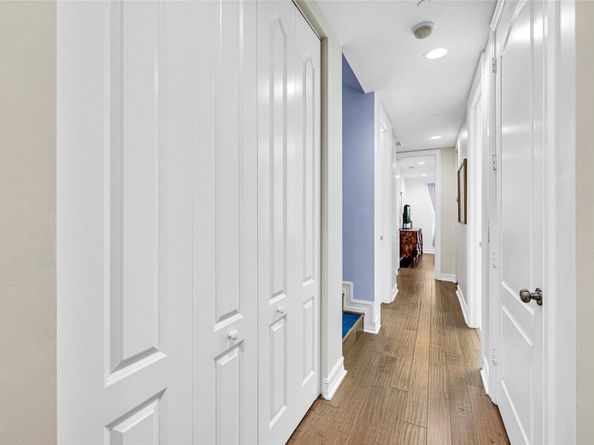 913 NE 17th Way *, Fort Lauderdale FL 33304