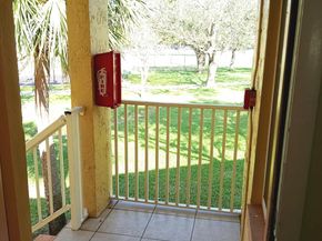 1055 Coral Club Dr 1055, Coral Springs FL 33071