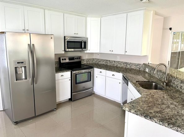 1112 Wild Cherry Lane, Wellington FL 33414