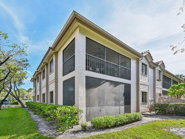 1103 Duncan Circle 104, Palm Beach Gardens FL 33418