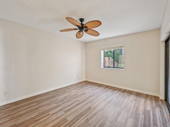 1103 Duncan Circle 104, Palm Beach Gardens FL 33418