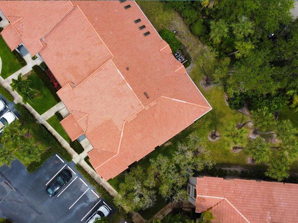 1103 Duncan Circle 104, Palm Beach Gardens FL 33418