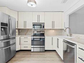 360 City View Dr, Fort Lauderdale FL 33311