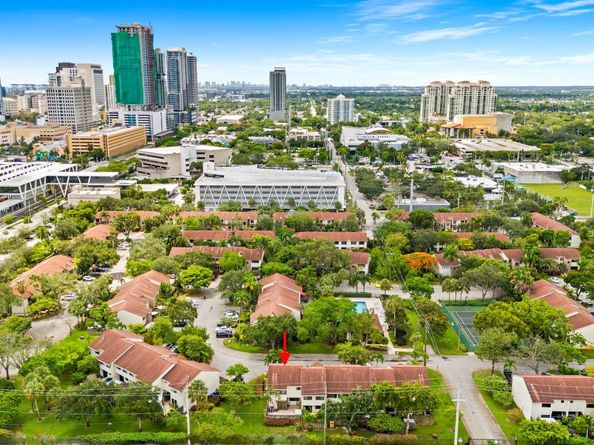 360 City View Dr, Fort Lauderdale FL 33311
