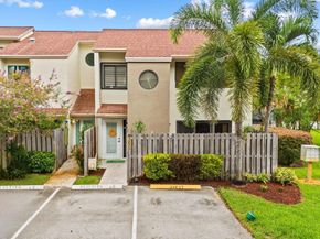 360 City View Dr, Fort Lauderdale FL 33311