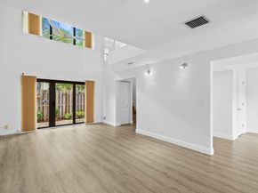360 City View Dr, Fort Lauderdale FL 33311
