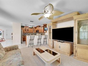 4042 Eastridge Cir, Deerfield Beach FL 33064