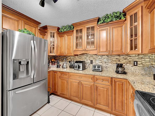 4042 Eastridge Cir, Deerfield Beach FL 33064