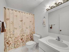 4042 Eastridge Cir, Deerfield Beach FL 33064