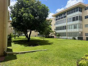 4151 NW 41st St 109, Lauderdale Lakes FL 33319