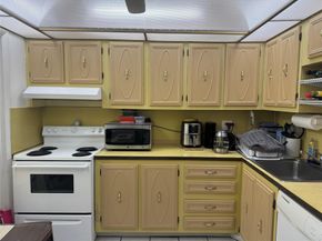 4151 NW 41st St 109, Lauderdale Lakes FL 33319