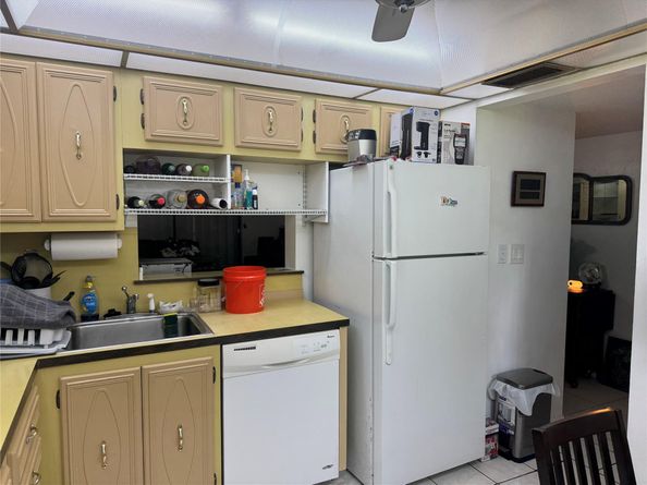 4151 NW 41st St 109, Lauderdale Lakes FL 33319