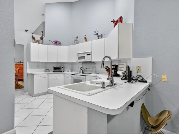 4521 Carlton Golf Drive, Lake Worth FL 33449
