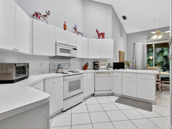 4521 Carlton Golf Drive, Lake Worth FL 33449
