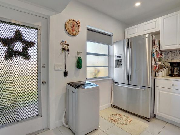 130 Lake Meryl Drive 226, West Palm Beach FL 33411