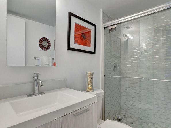130 Lake Meryl Drive 226, West Palm Beach FL 33411