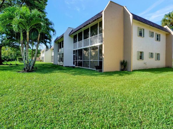 130 Lake Meryl Drive 226, West Palm Beach FL 33411
