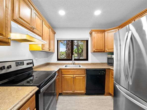 6825 Bridlewood Court, Boca Raton FL 33433