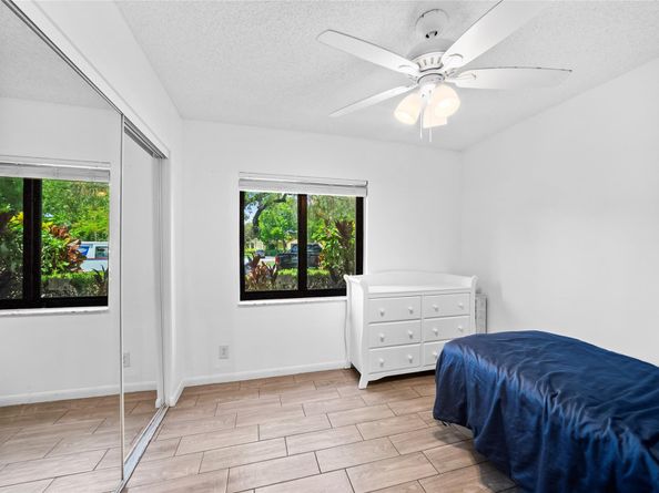 6825 Bridlewood Court, Boca Raton FL 33433