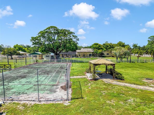 7601 NW 82nd Terrace, Parkland FL 33067