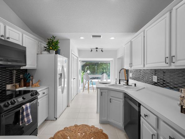 2252 Las Casitas Drive, Wellington FL 33414
