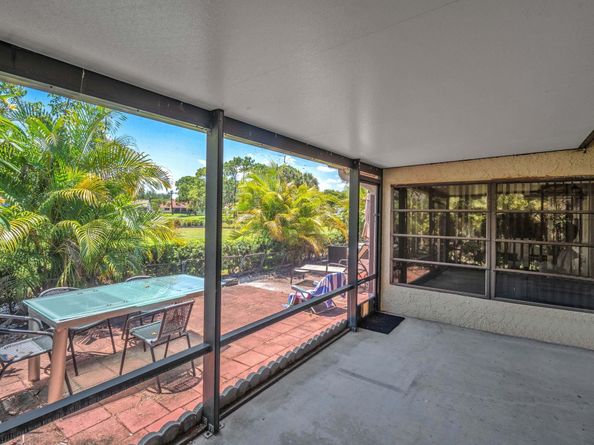 5628 Pleasant Valley Ln, Delray Beach FL 33484