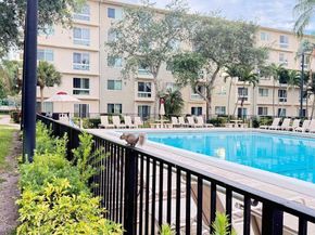 2108 S Cypress Bend Dr 306, Pompano Beach FL 33069