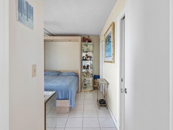2611 N Riverside Drive 908, Pompano Beach FL 33062