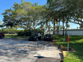 267 Flanders F, Delray Beach FL 33484