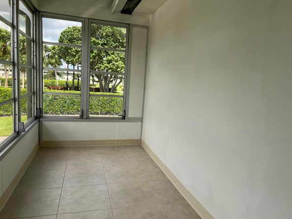 267 Flanders F, Delray Beach FL 33484