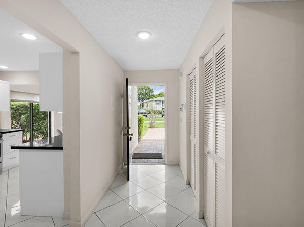 12 Westgate Lane C, Boynton Beach FL 33436