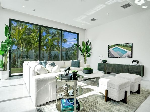 2232 Delray Ridge Lane, Delray Beach FL 33444