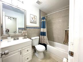 11420 NW 39th Pl, Sunrise FL 33323